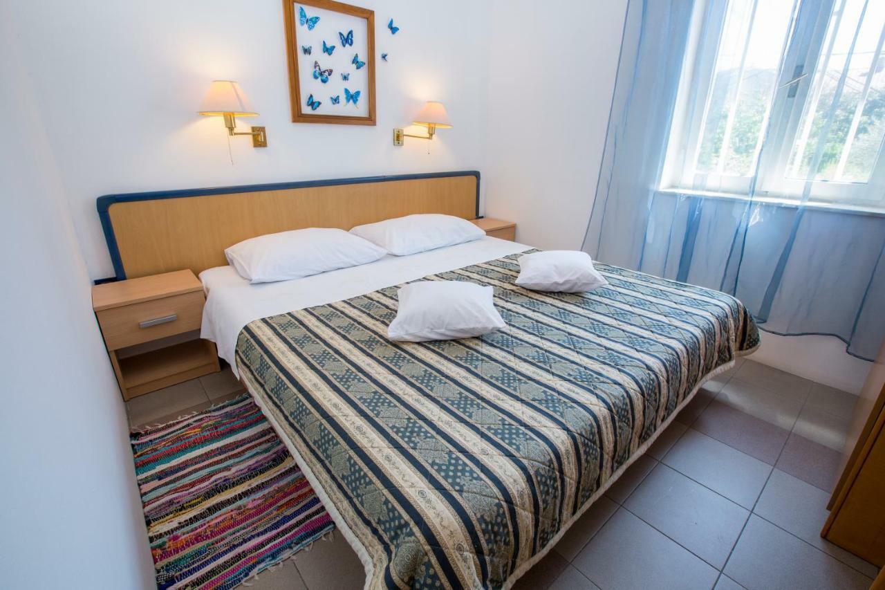 Apartments Goga Mali Losinj Exterior photo