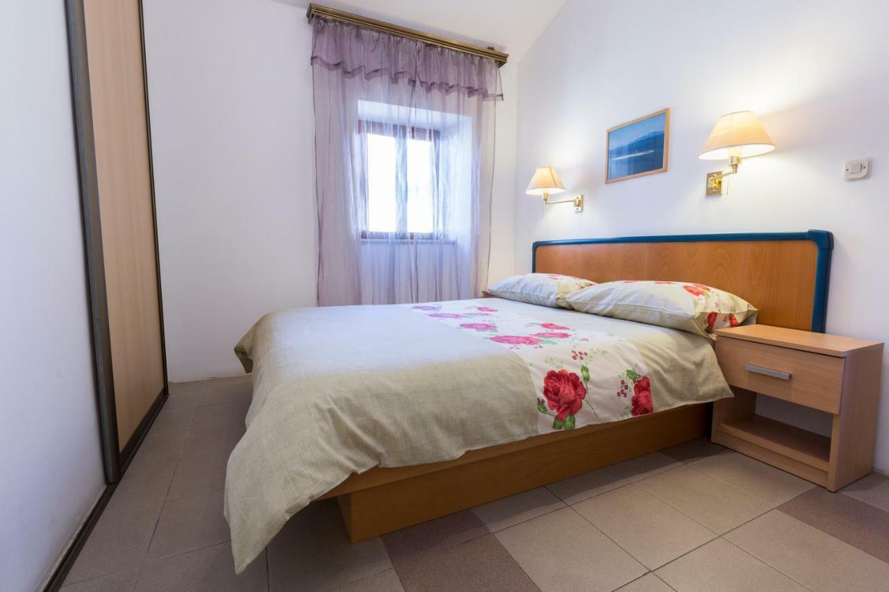 Apartments Goga Mali Losinj Exterior photo