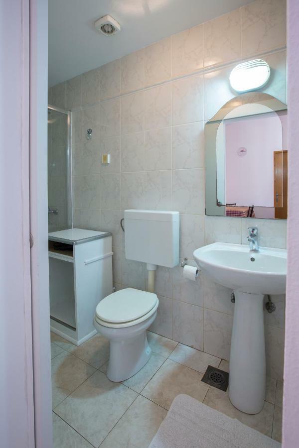 Apartments Goga Mali Losinj Exterior photo